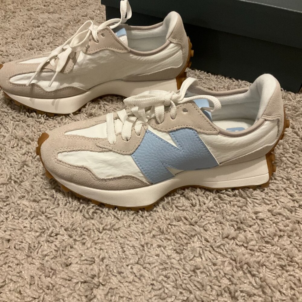 New Balance 327 Women Sneakers Lifestile Grey White Blue. Size: US 6 1/2M. - Picture 7 of 10